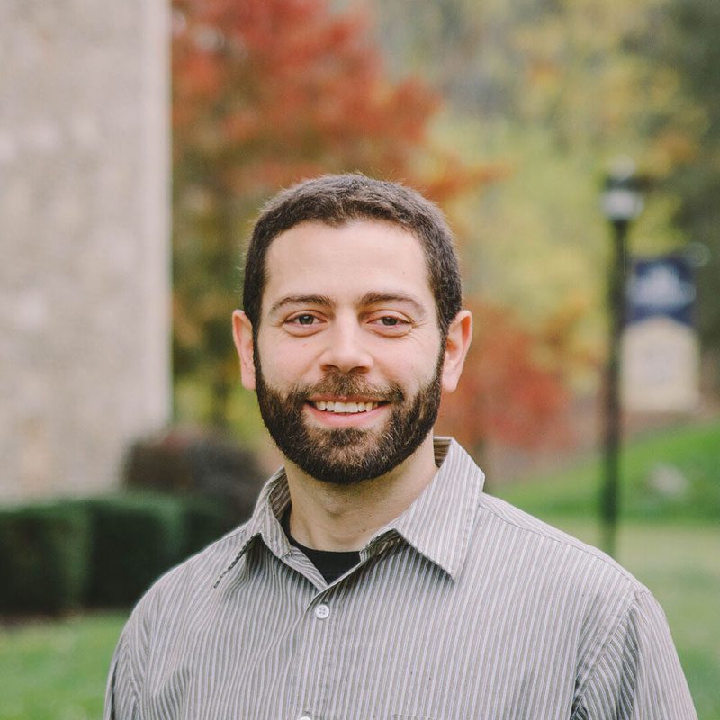 Houghton Universityprofessor John Rowley.