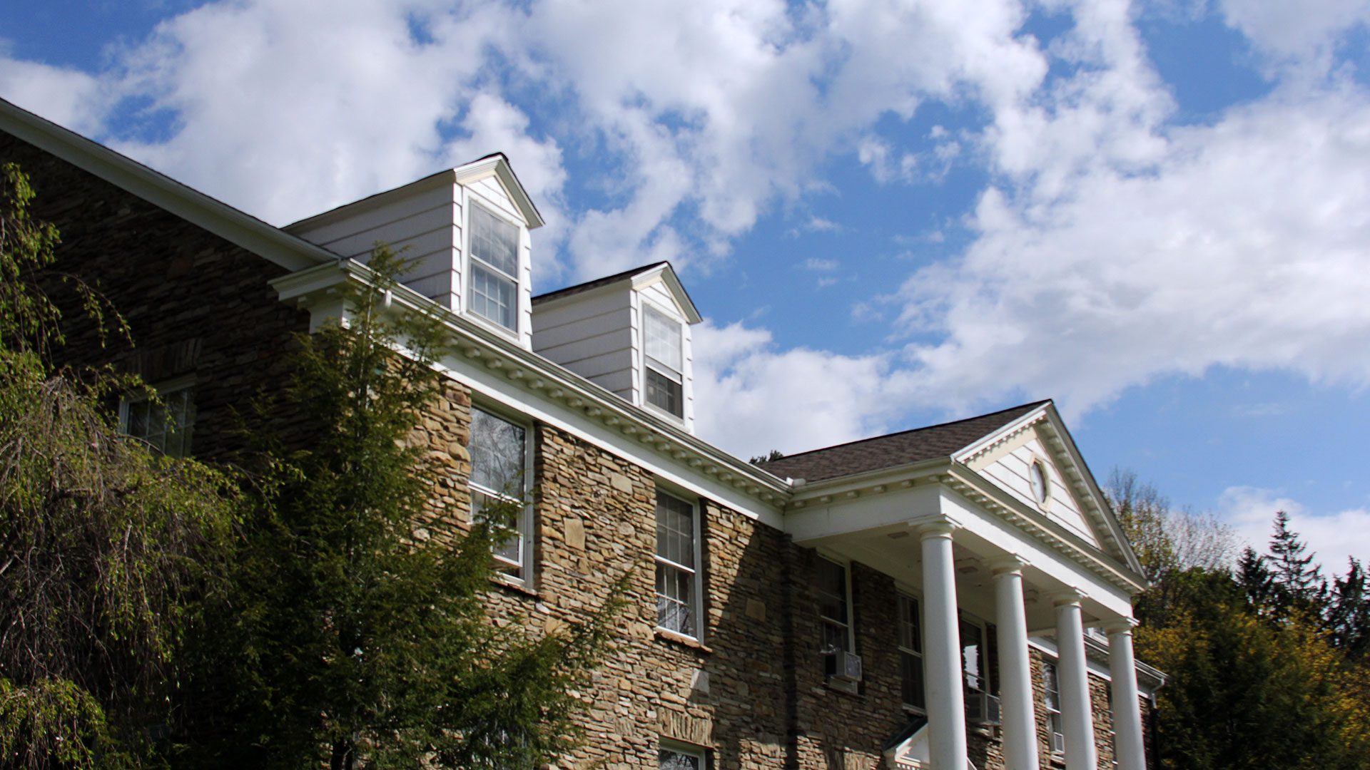 Luckey Memorial