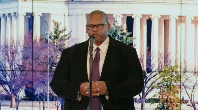 Houghton UniversityPresident, Wayne Lewis praying at National Gathering for Prayer and Repentance in Washington D.C.