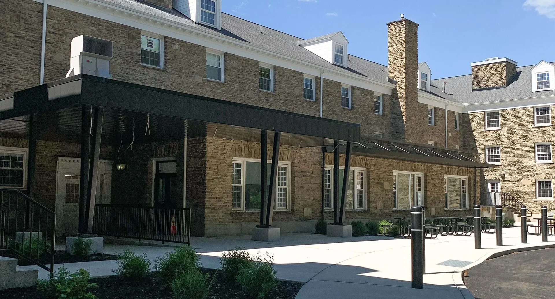 Sastic courtyard East Hall
